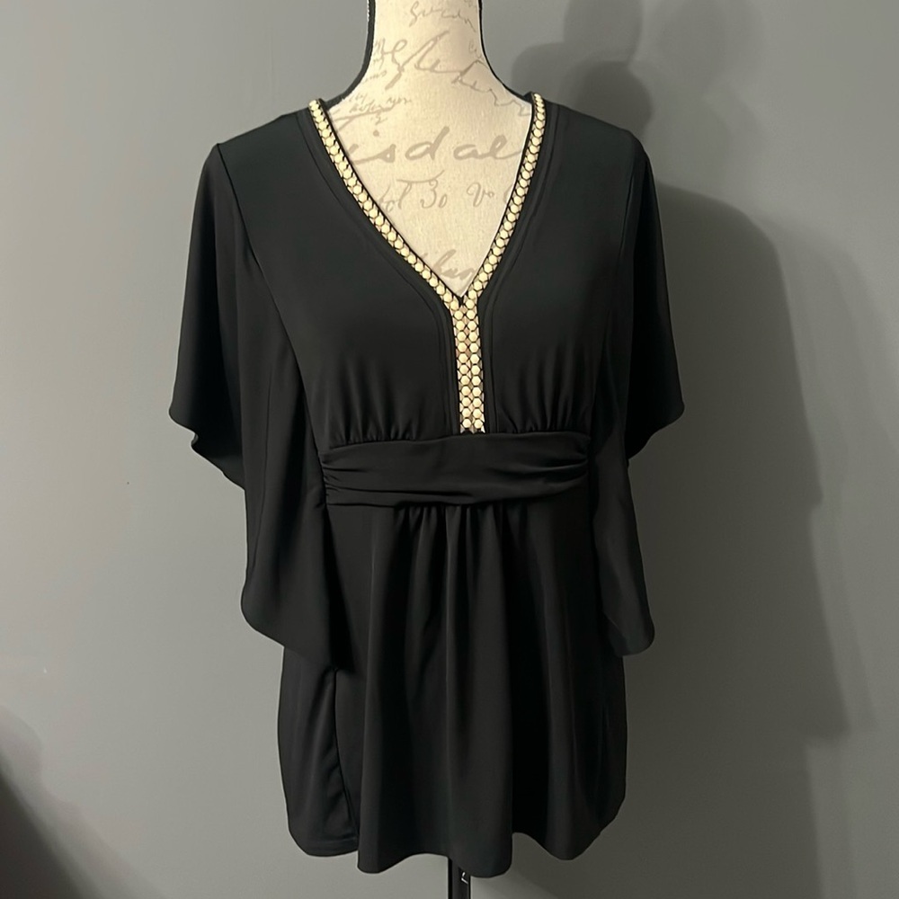 White House Black Market Black Chain Neck Tunic w Short Flutter Sleeves Medium